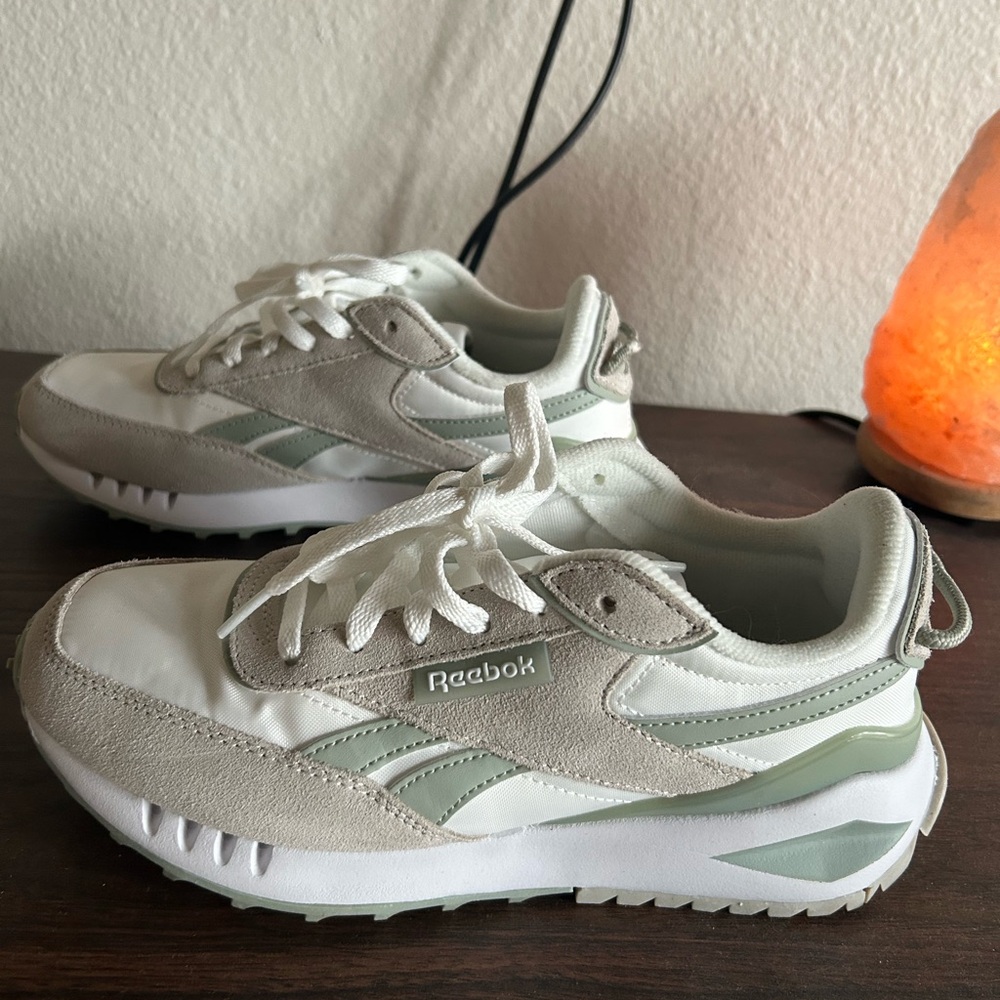 Reebok White and Green Sneakers